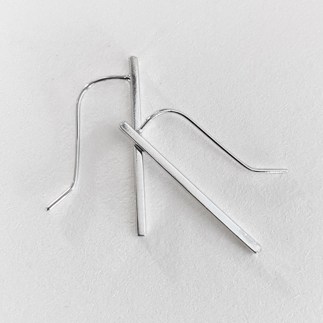 Silver straight line earrings