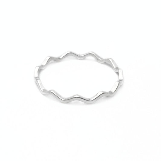 Thin sterling silver zigzag ring